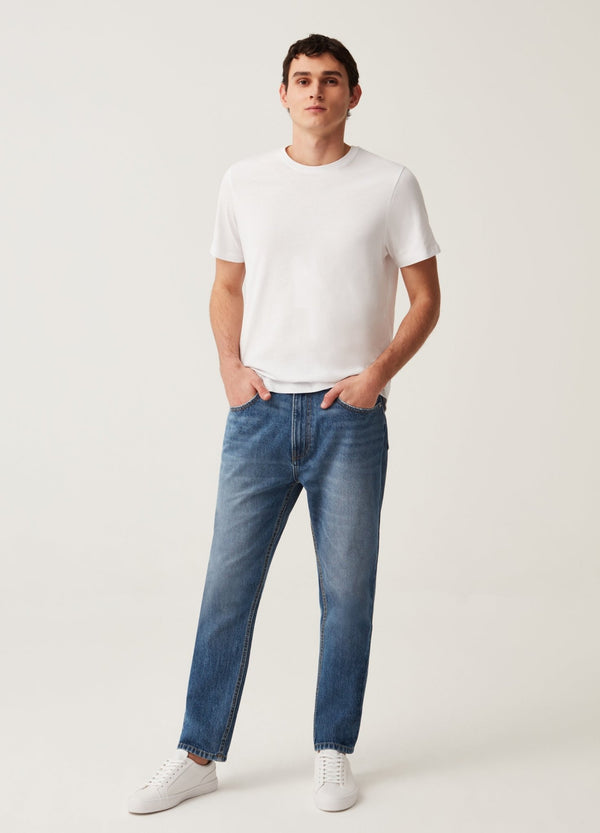 Carrot-fit jeans with five pockets
