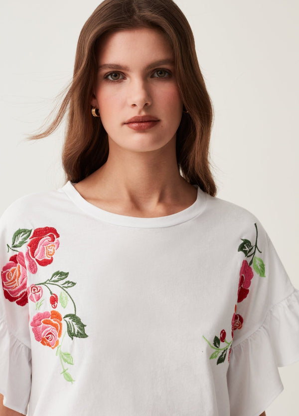 Cotton T-shirt with floral embroidery