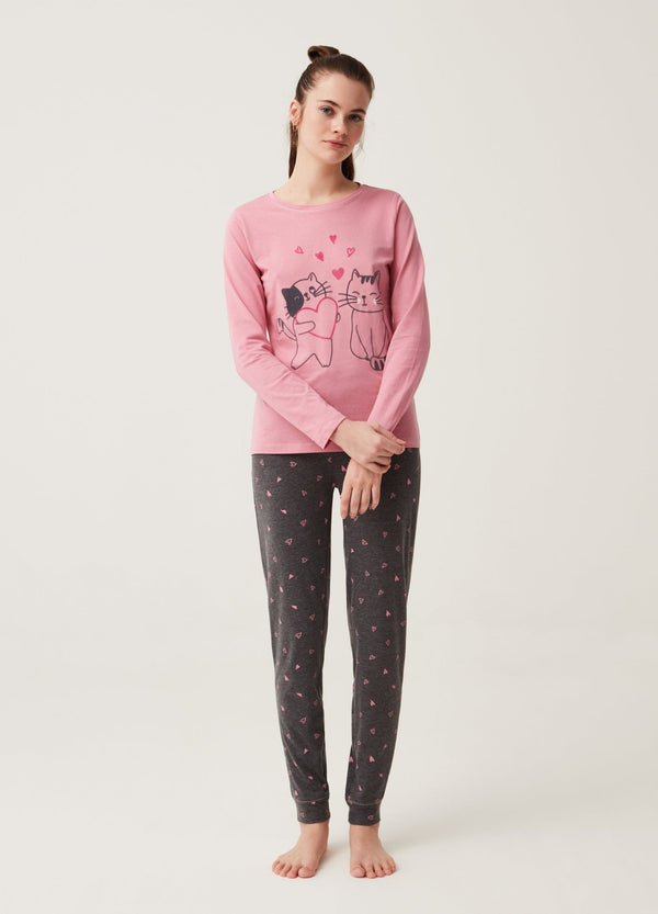 Full-length pyjamas with hearts and cats print